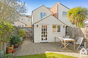 Photo 21- click for photo gallery